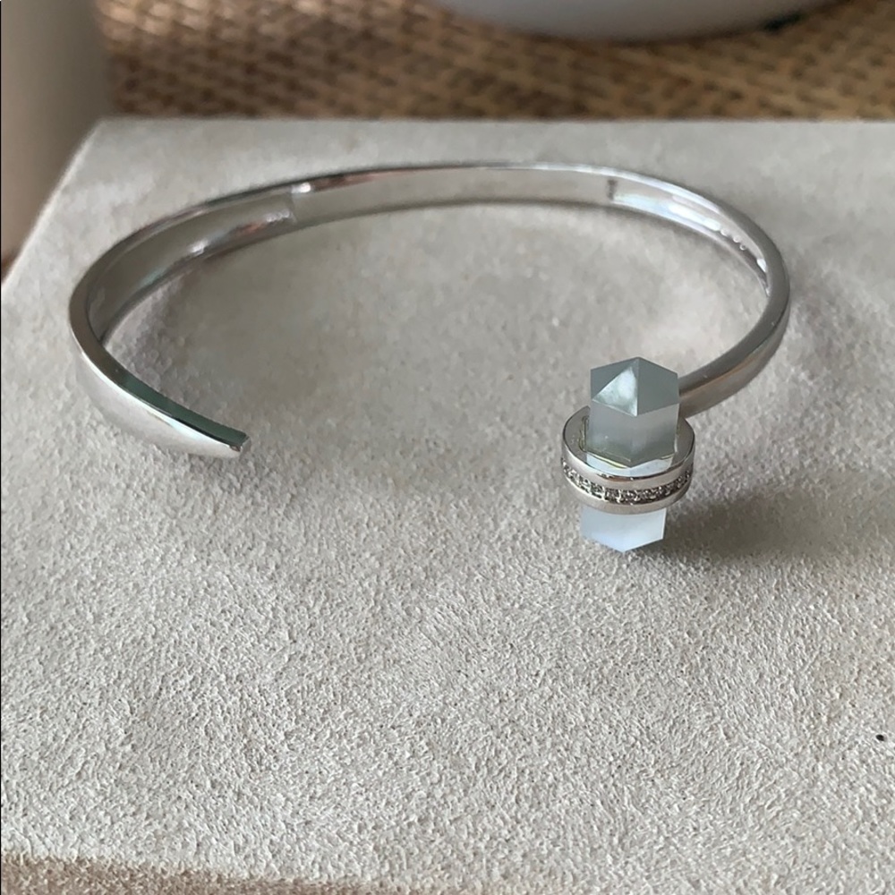 Cuff bracelet - Picture 2 of 3